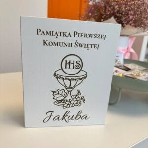 Pamiątka Pierwszej Komunii Świętej – Personalizowane Pudełko z Biblią